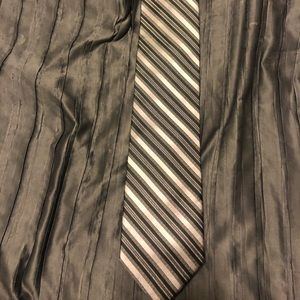 Tie